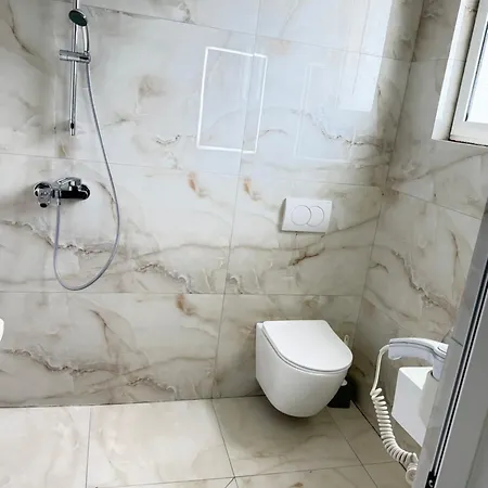 Hotel Corner *